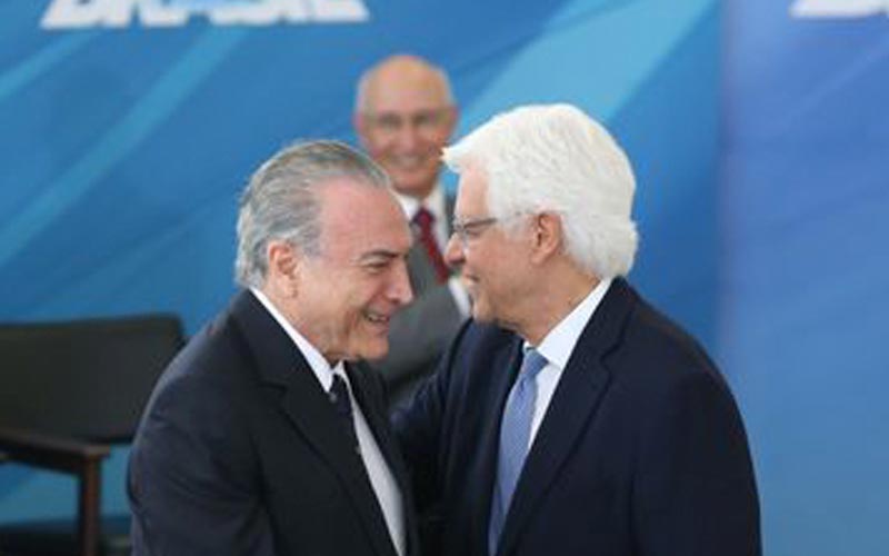 O ex-presidente Michel Temer e o ex-ministro Moreira 