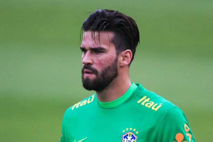 Alisson Becker...