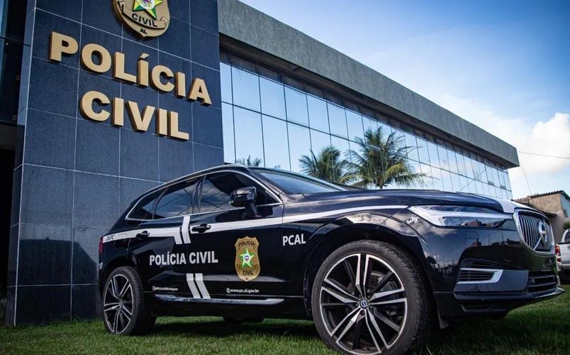 Polícia Civil de Alagoas (PC/AL) prendeu, nesta terça-feira (25), um dos envolvidos no abuso sexual contra um jovem de 27 anos.