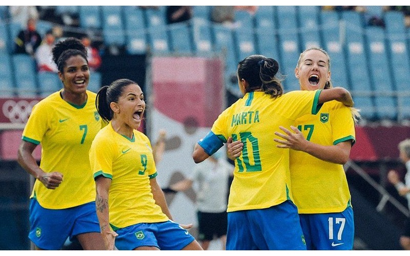 Seleção feminina goleia China na estreia do Brasil na Olímpiada