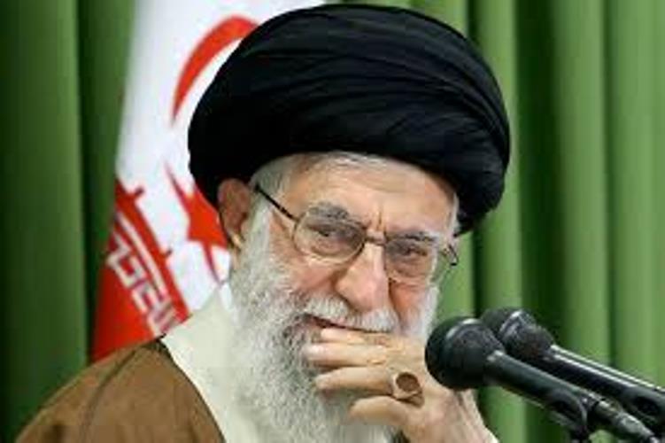 Acho que tive uma ideia: aos 80 anos, Khamenei quer salvar o regime peitando Donald Trump 