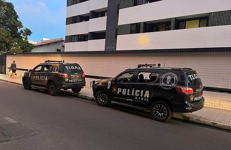 Estelionatário é preso após uso de documentos falsos em aluguel de apartamento na Ponta Verde