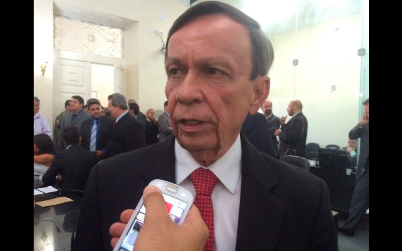 Luiz Dantas (PMDB), presidente da Mesa Diretora da ALE, é tio de José Emílio Dantas, baleado após o assassinato do vereador Neguinho Boiadeiro