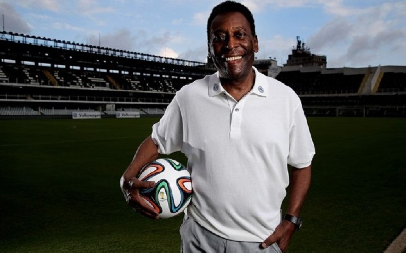 Pelé, rei do futebol e ídolo máximo do Santos 