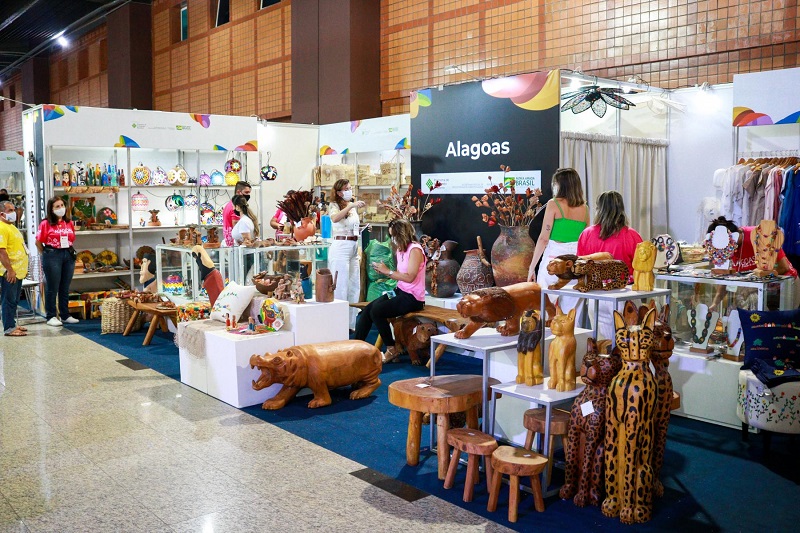 Artesãos de Alagoas batem recorde de vendas e comercializam mais de R$ 145 mil em Brasília